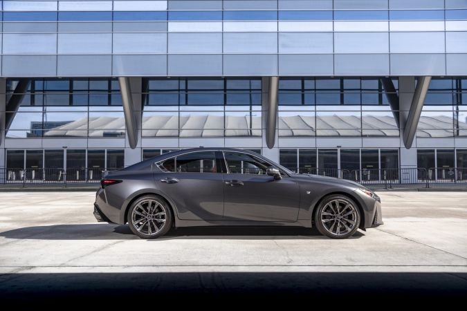 Lexus IS 2021