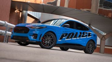Mustang Mach-E piloto de policía