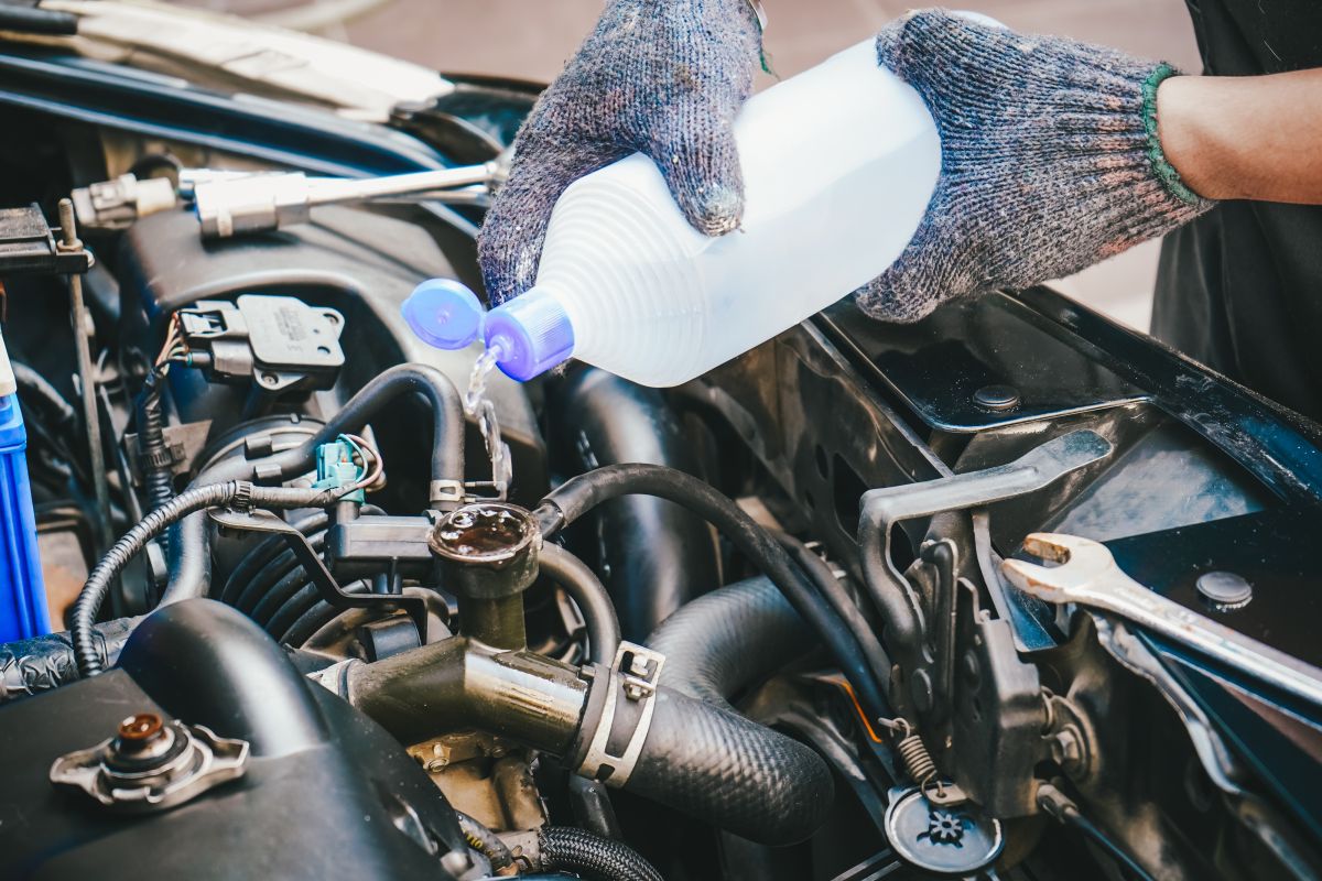 El Método Definitivo Para Limpiar El Radiador De Tu Coche. - 62okvn5