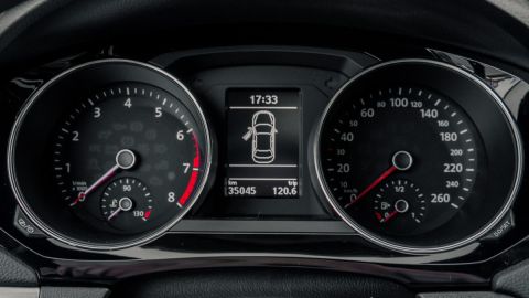 que significan H y C Tablero de auto