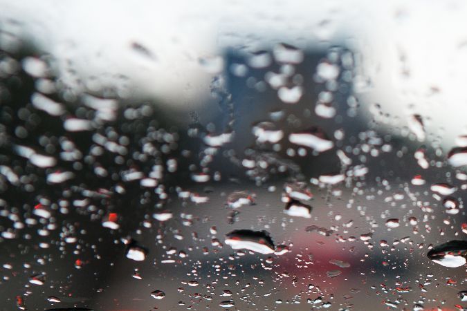 Parabrisas puntos negros