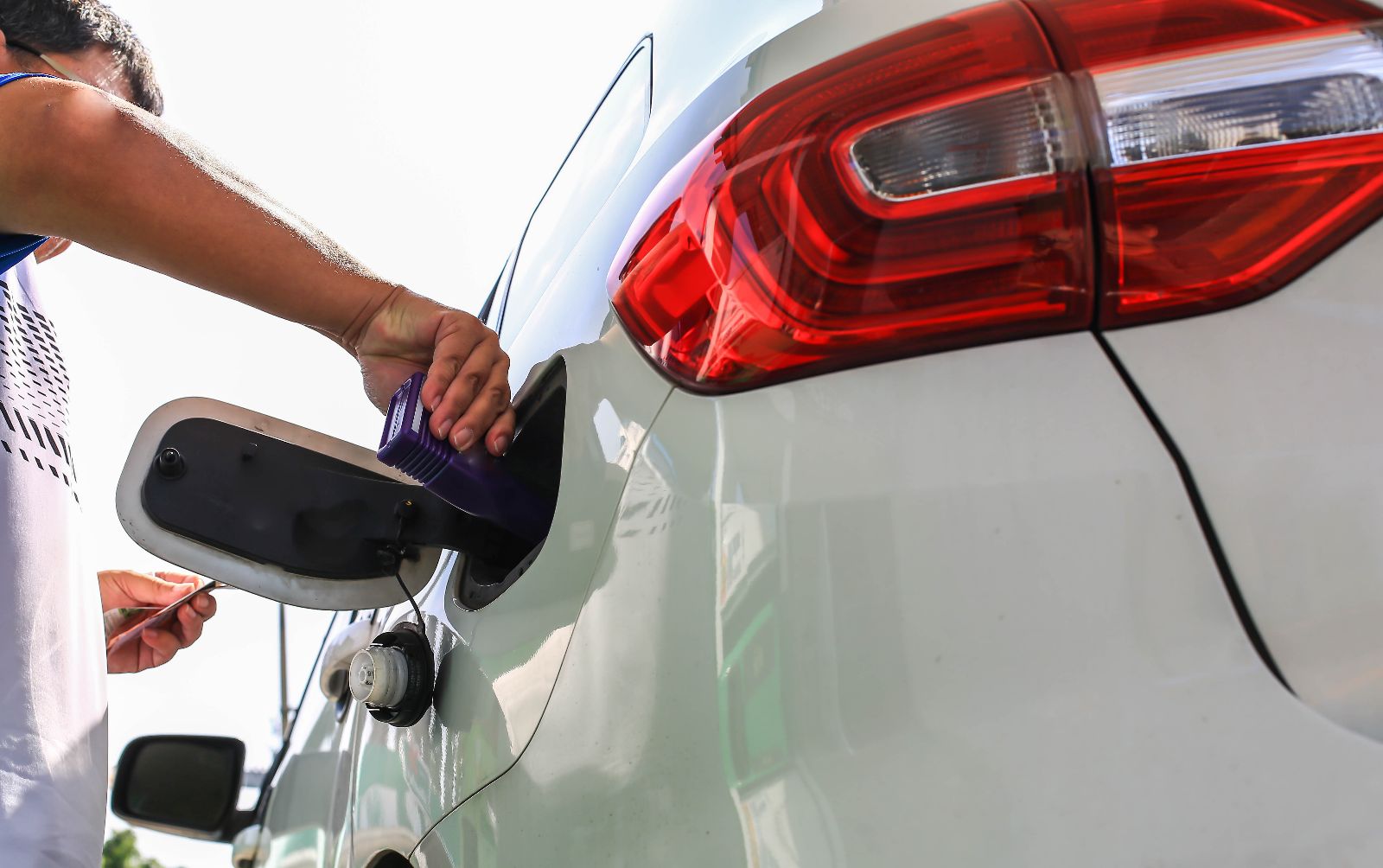 Qué es el Seafoam, cuáles son sus funciones y beneficios en los autos Siempre Auto