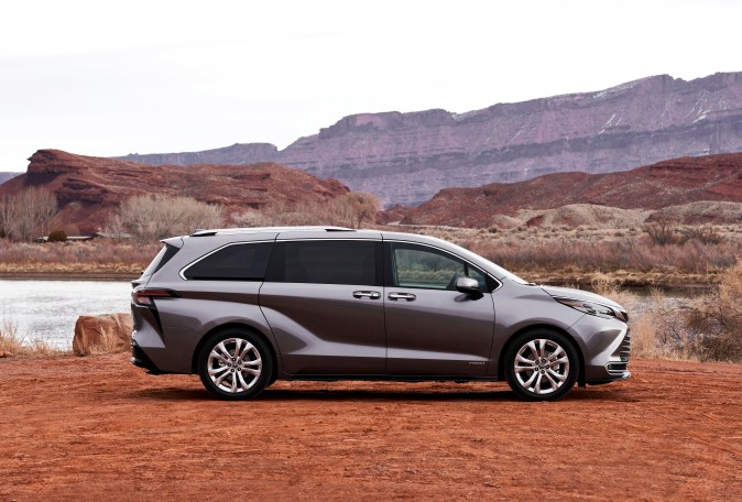 Toyota Sienna 2021