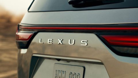 Lexus LX 2022