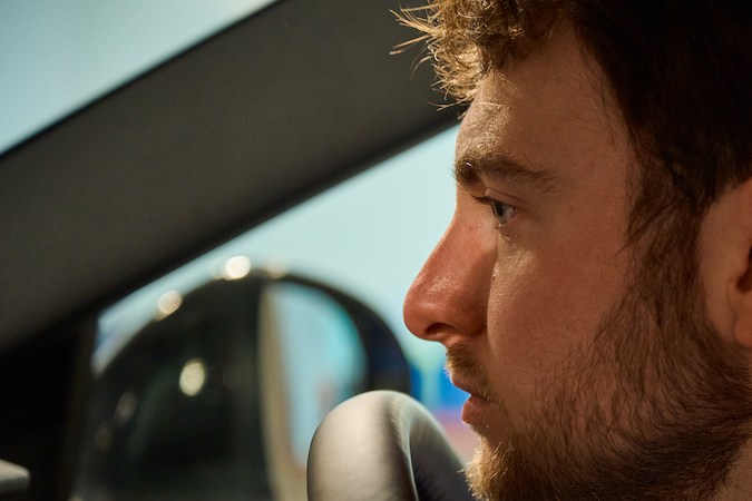 olor a nafta adentro del auto