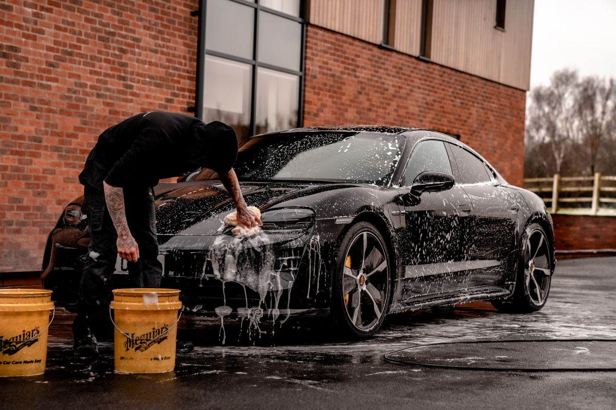 Lavando un auto
