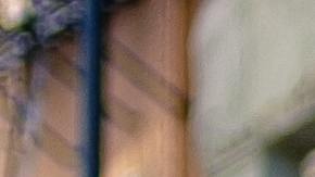 Persona siendo arrestada