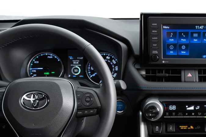 Toyota RAV4 SE Hybrid 2022