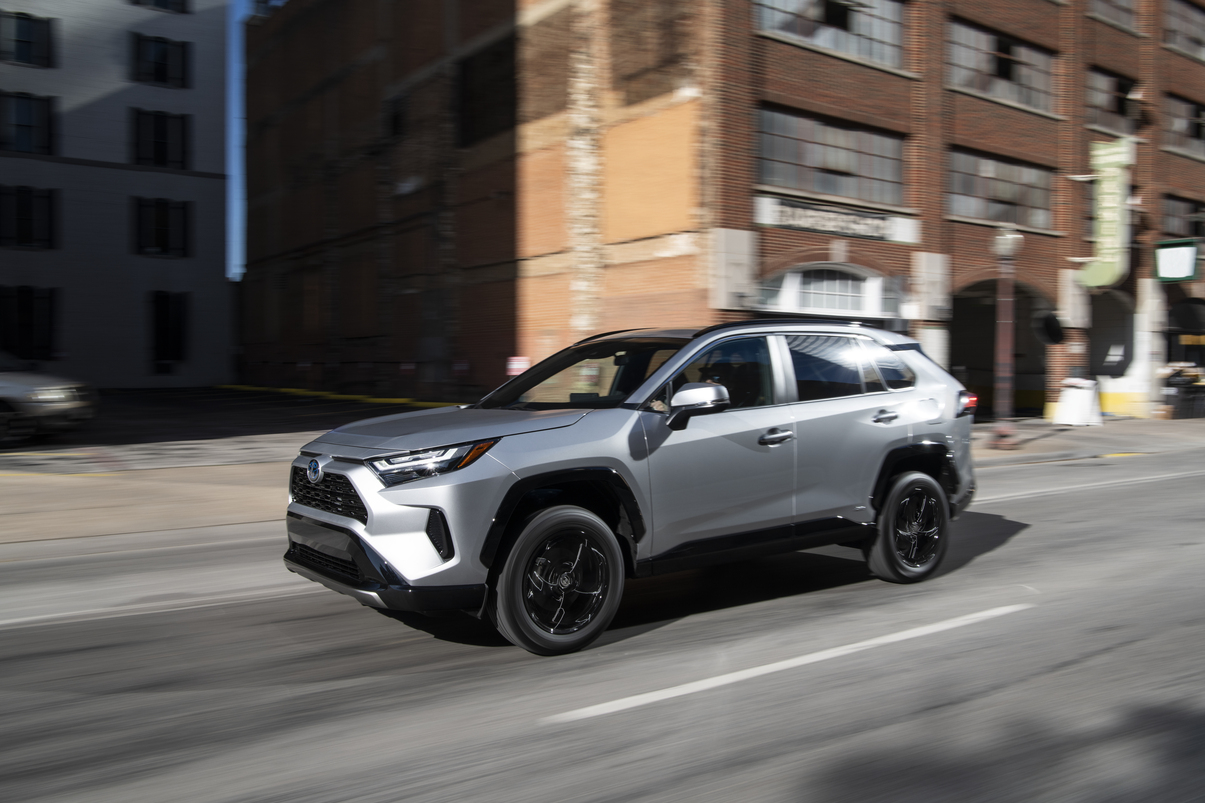 Toyota RAV4 SE Hybrid 2022