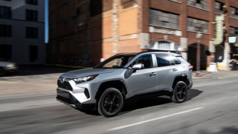 Toyota RAV4 SE Hybrid 2022