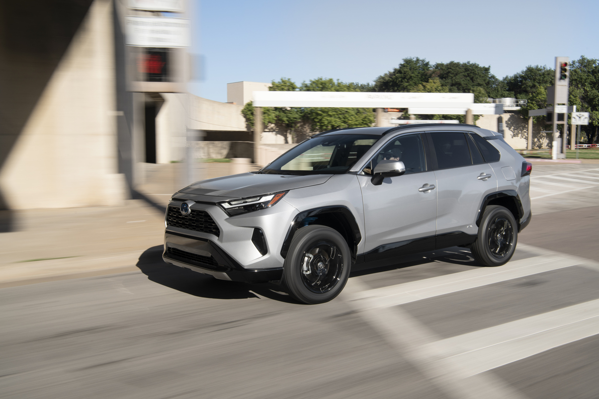 Toyota RAV4 SE Hybrid 2022