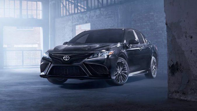 Toyota Camry Hybrid 2022