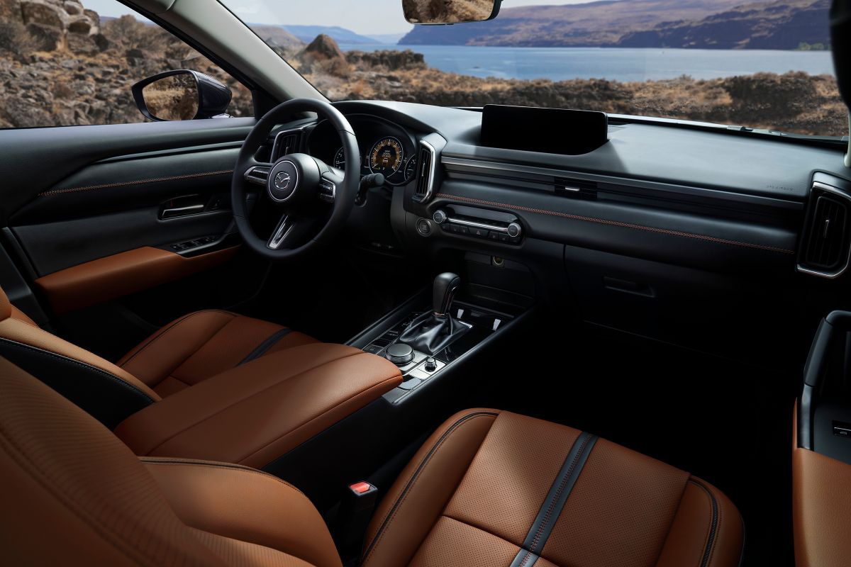 Foto del interior del Mazda CX-50