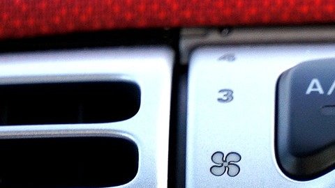 Control de A/C de autos