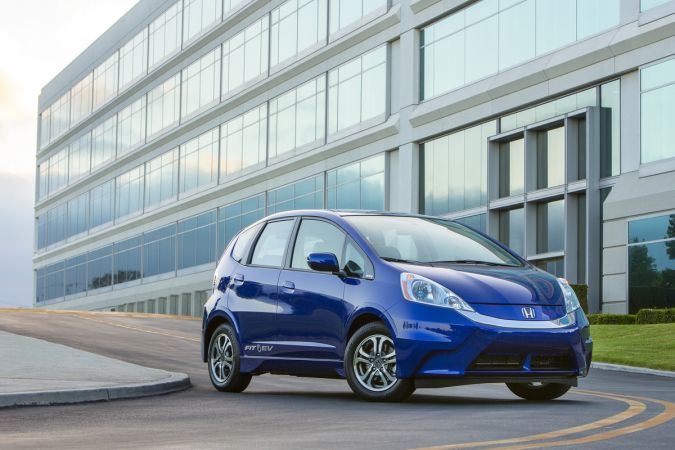Фото 2013 Honda Fit EV