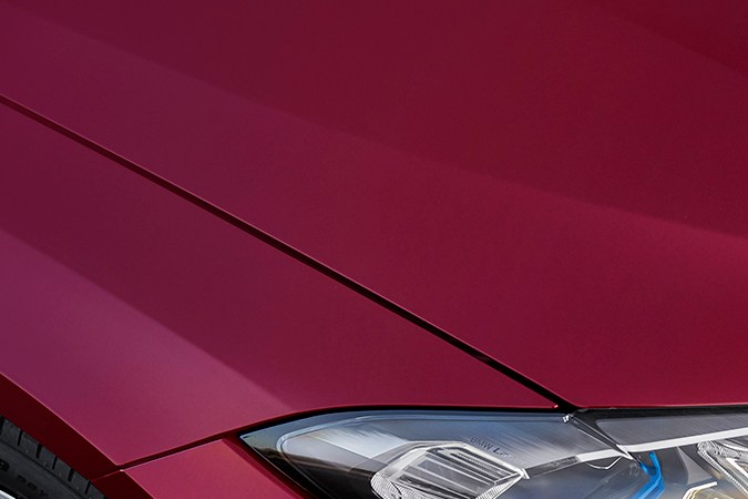 Los bajos del frente y las entradas de aire también se han rediseñado.