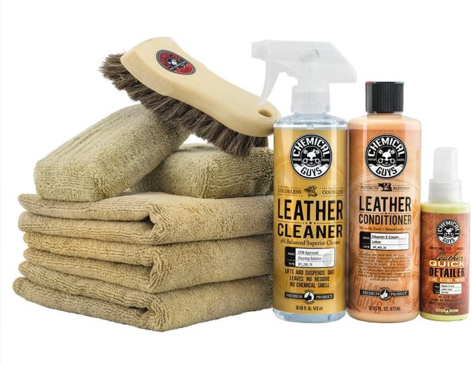 Chemical Guys Leather Cleaner and Conditioner Care Kit