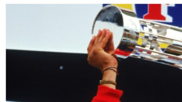 Michael Schumacher motor Ferrari F2003-GA (1)