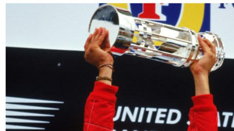 Michael Schumacher motor Ferrari F2003-GA (1)