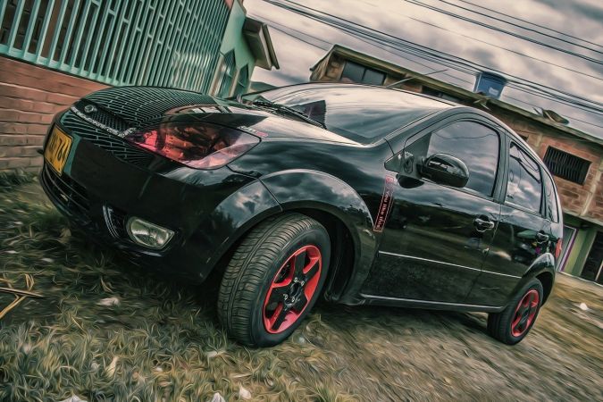 Автомобили с затемненными фарами