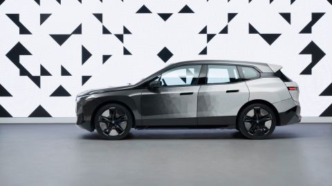 BMW iX Flow