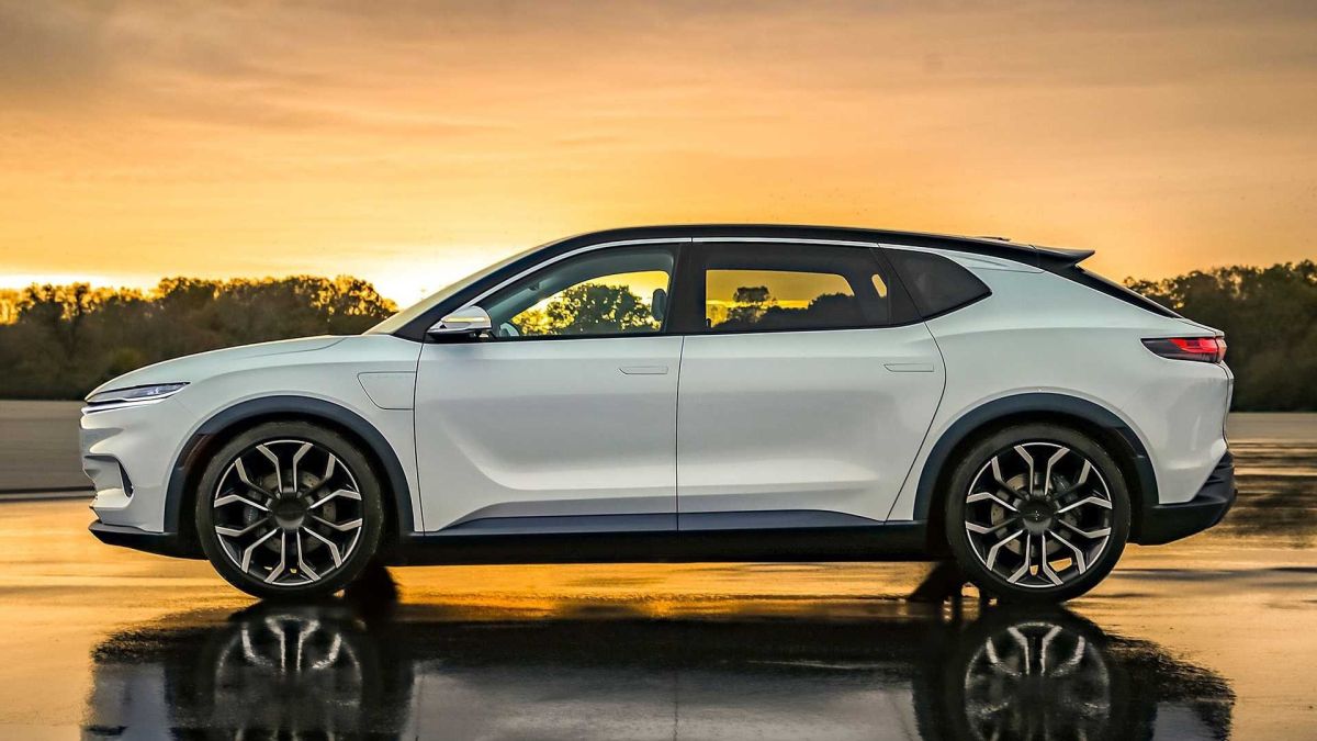 Además del Airflow, Chrysler lanzará a producción 3 vehículos eléctricos. 