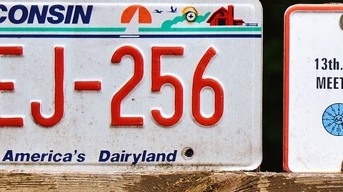 como saber quién es el dueño de un carro por número de placa