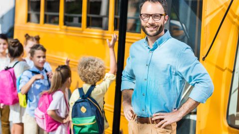 Cómo sacar una licencia de bus escolar en USA