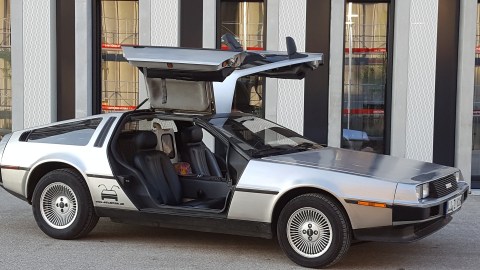 subastaran un DeLorean