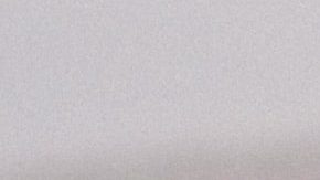 Auto atascado en la nieve.