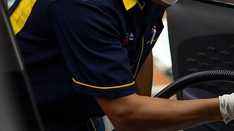 Mantenimiento de auto.