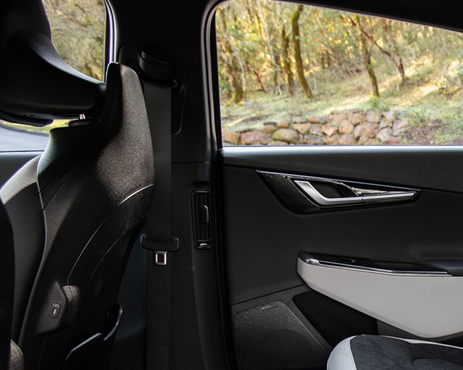 Los asientos del Kia EV6 son amplios y cómodos.