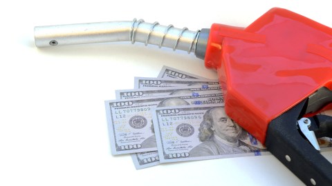 Altos precios de gasolina