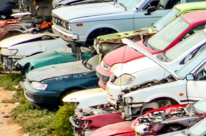 título salvage rojo