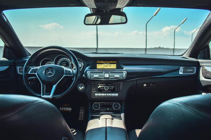 Interior de un auto.