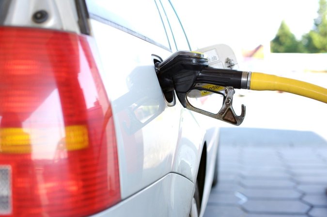 gasolinera abierta cerca de mi