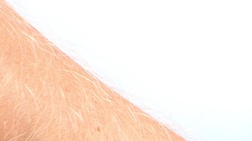 Poniendo gasolina al auto