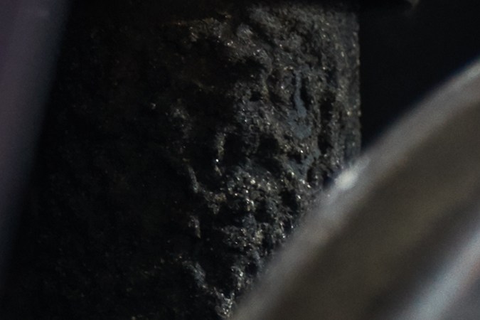 El sistema de frenos es fundamental para la seguridad en un vehículo