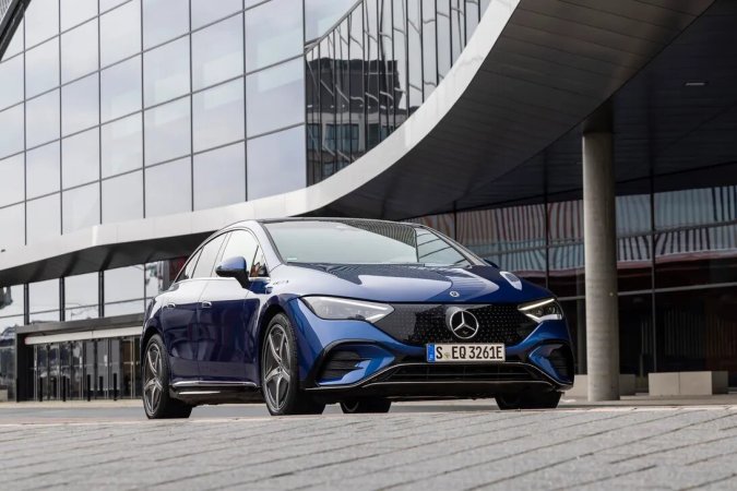 Mercedes-Benz EQE500 2023