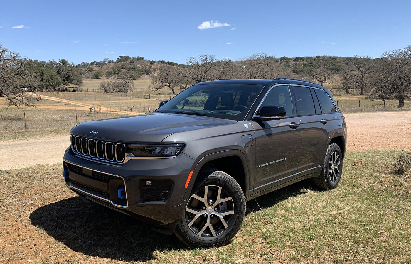 Grand-Cherokee-4xe-Overland