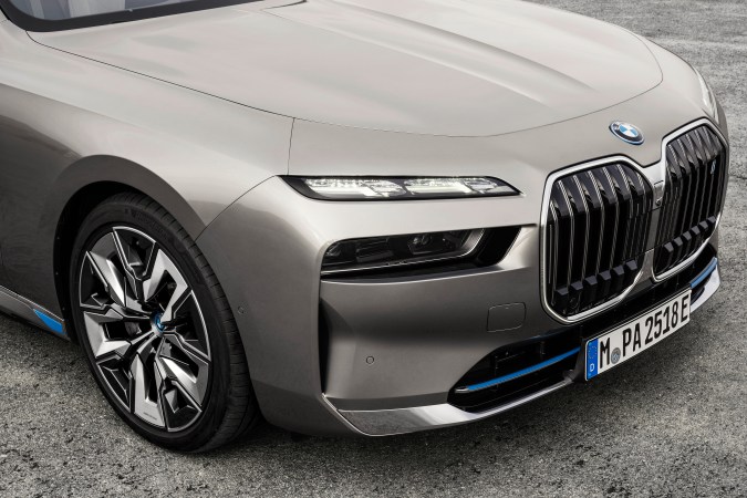 BMW i7 xDrive6.