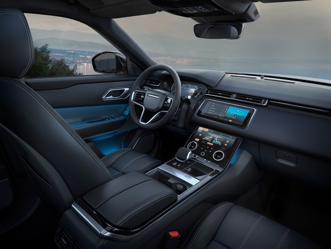 Range Rover Velar HST