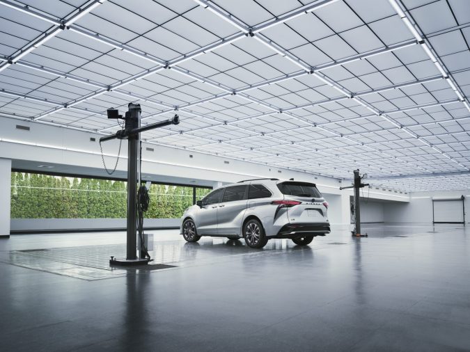 Toyota Sienna 2023 25th Anniversary Edition