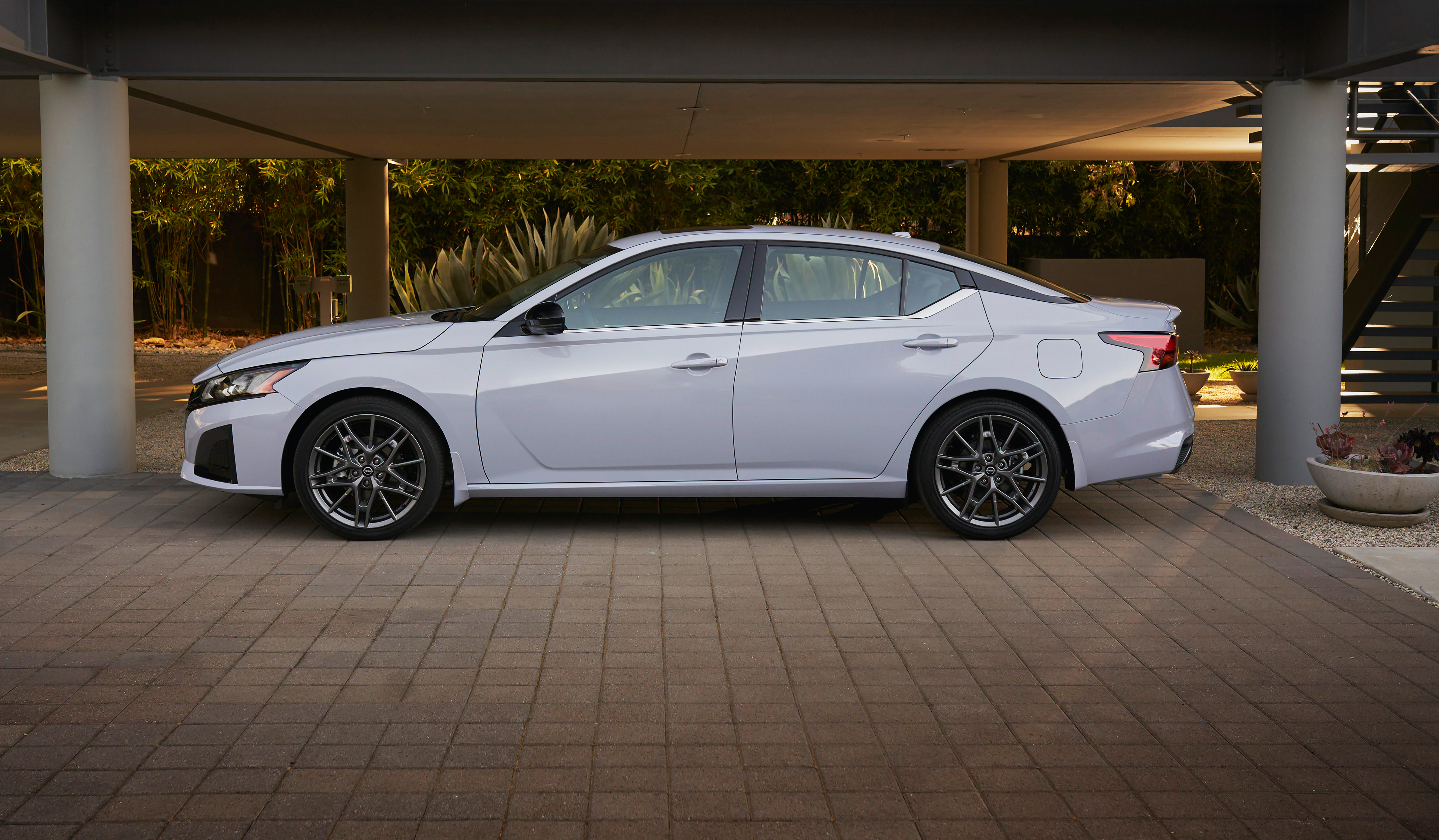 Nissan Altima 2023