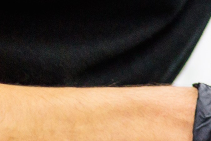 Desmanchando el auto.