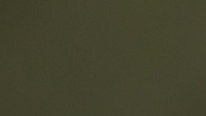 Foto de la mano de una persona completando un formulario