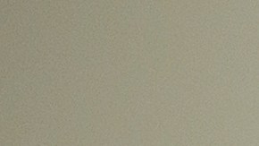 Foto de la mano de una persona completando un formulario