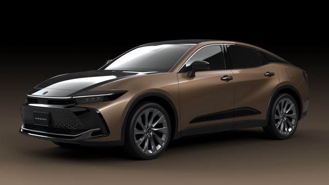 Toyota Crown Crossover