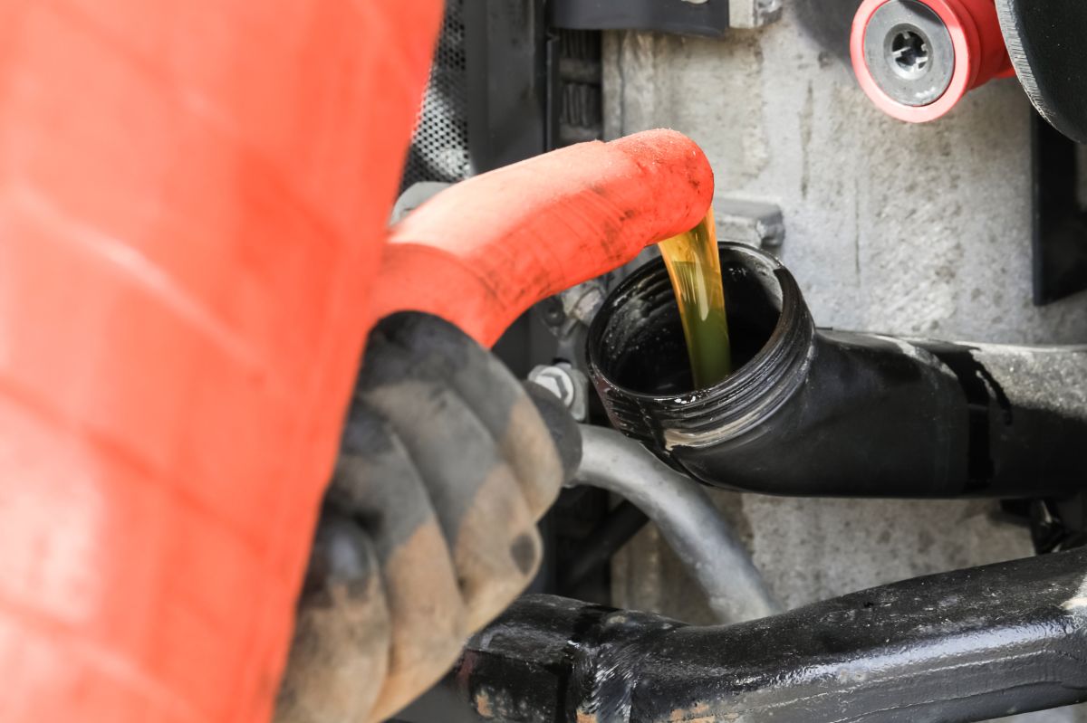 Czy mogę używać oleju do silników Diesla w silniku benzynowym?