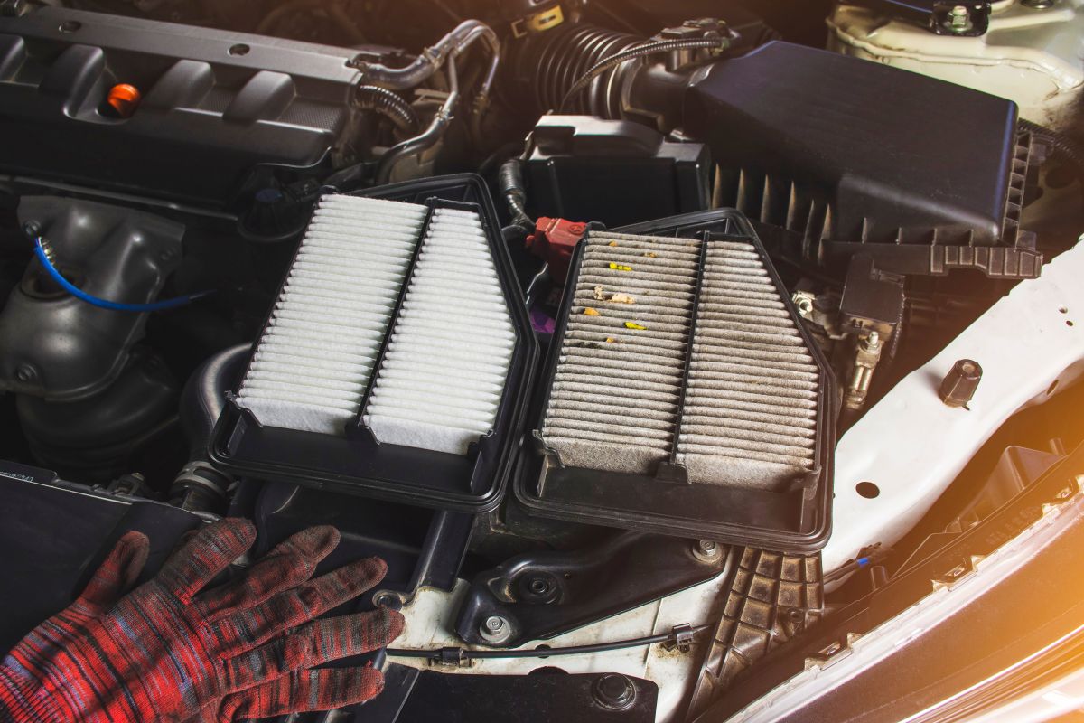 Cambiar el filtro de aire ayuda a que tu motor funcione mejor.